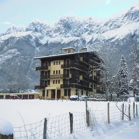 Le Chalet Des Fleurs Апартаменты